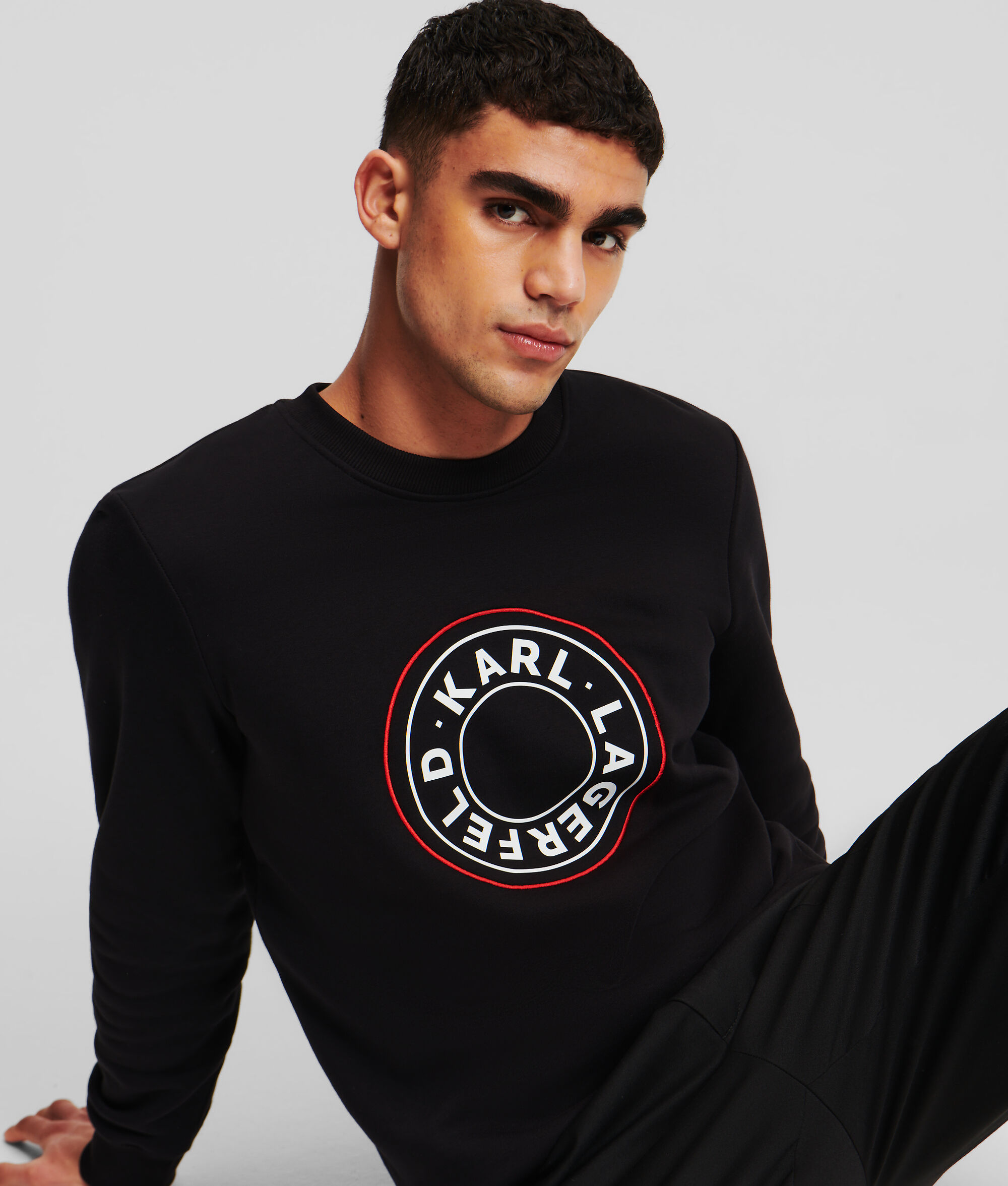 (image for) Stunning CIRCLE LOGO SWEATSHIRT